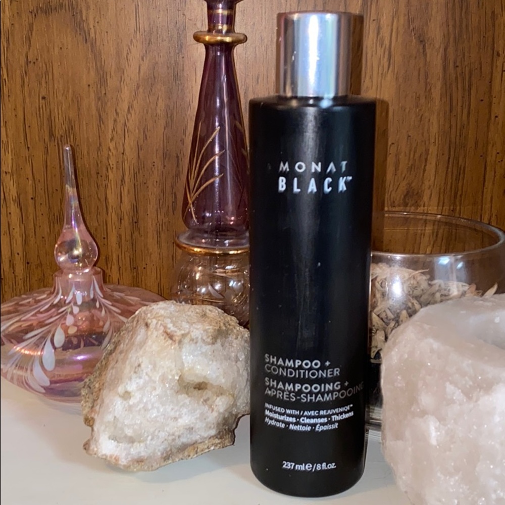 Monat Black SEALED Shampoo and conditioner 2-in-1
